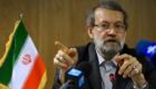 مساءلة رئيس برلمان طهران.. مسرحية لتقنين غسيل الأموال وتمويل الإرهاب