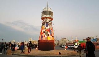 منارة غزة تزهو بالبرتقالي