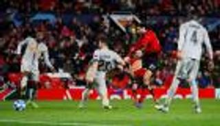 هدف مثير للجدل يؤهل يونايتد إلى ثمن نهائي دوري الأبطال