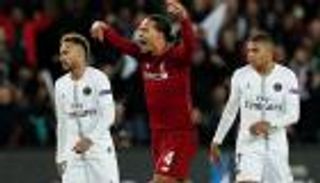 فان ديك يعترف بخطئه في مباراة باريس