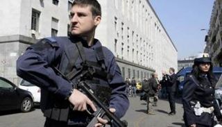 الشرطة الإيطالية