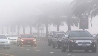 "أرصاد الإمارات" تحذر من تدني الرؤية بسبب الضباب