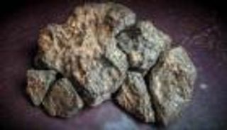 بيع صخور قمرية من العهد السوفيتي بـ855 ألف دولار في مزاد