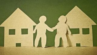 الحياة في حي ثري غير ودي يؤثر على الصحة - أرشيفية