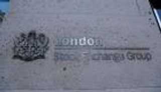 أسهم أوروبا تغلق مرتفعة بدعم تصريحات رئيس المركزي الأمريكي