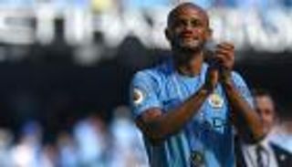 تقارير.. برشلونة يخطط لضم قائد مانشستر سيتي