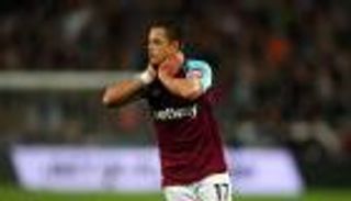 تشيتشاريتو يفتح باب الرحيل عن وست هام