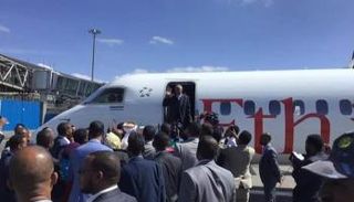   زعيم "جبهة تحرير أوغادين" لدى وصوله إلى إثيوبيا