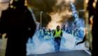 الشرطة الفرنسية تتأهب لمواجهه محتجي "السترات الصفراء"