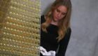 الذهب يلامس أعلى مستوى منذ أكتوبر بعد هبوط الدولار