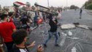 احتجاجات البصرة تتصاعد.. اعتقالات وإصابات برصاص مليشيا إيران