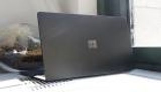 بالصور.. مايكروسوفت تكشف عن الجيل الثاني من "سيرفس لابتوب"