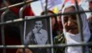 محكمة تركية تؤيد سجن دميرتاش "منافس أردوغان" 5 سنوات