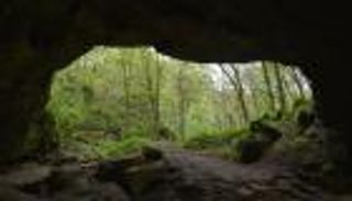 علماء يكتشفون أكبر كهوف كندا 