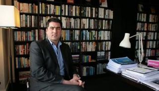 تشارلي ريماين الرئيس التنفيذي لشركة هاربر كولينز