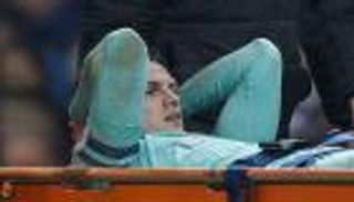 مدافع أرسنال مهدد بالغياب حتى نهاية الموسم