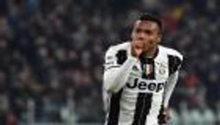 تقارير.. يوفنتوس يتوصل لاتفاق لتمديد عقد ساندرو