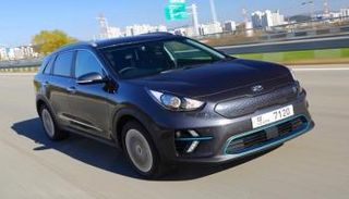 السيارة كيا E-Niro الكهربائية الجديدة
