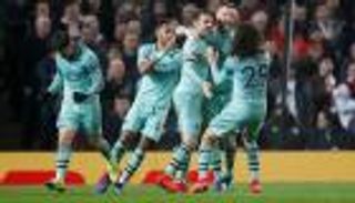 أرسنال يحذر لاعبيه من استنشاق غاز الضحك