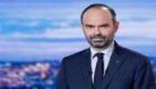 الحكومة الفرنسية تدعو محتجي "السترات الصفراء" إلى الحوار