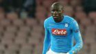 صعوبات مالية تهدد تعاقد مانشستر يونايتد مع كوليبالي