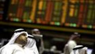 تذبذب بورصات الخليج وأسهم التأمين تدفع "السعودية" للصعود