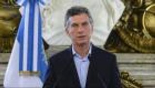 رئيس الأرجنتين يحلم بالثأر من ريفر بليت 