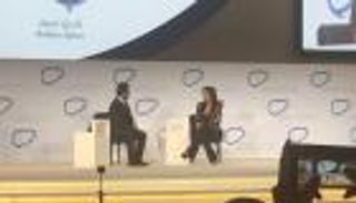 نادين نجيم بقمة رواد التواصل الاجتماعي: أبعدت أسرتي عن السوشيال ميديا