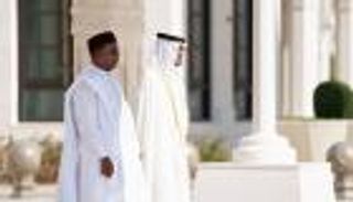 محمد بن زايد ورئيس النيجر يبحثان تعزيز الصداقة