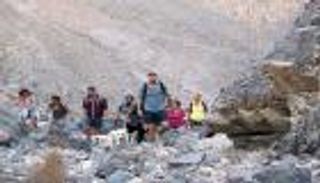 بالصور.. مغامرون يستكشفون الطبيعة الخلابة في جبال مصر