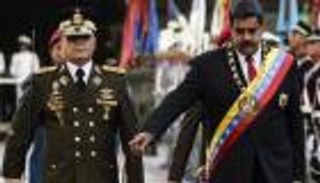 فنزويلا تعلن إجراء مناورات عسكرية مع روسيا للدفاع عن نفسها