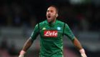 حارس نابولي واثق من التأهل على حساب ليفربول