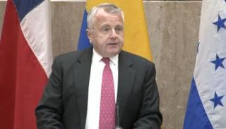 نائب وزير الخارجية الأمريكي جون سوليفان