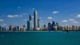 "أرصاد الإمارات" يحذر من اضطراب الموج في الخليج العربي