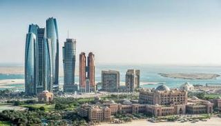 أبوظبي عاصمة دولة الإمارات العربية المتحدة