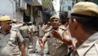 طفلة هندية تطالب باعتقال والدها لمخالفته وعدا