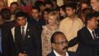 نجوم بوليوود وهيلاري كلينتون ضيوف حفل زفاف أكثر عائلات الهند نفوذا