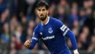 تقارير.. توتنهام ينافس إيفرتون على ضم جوميز