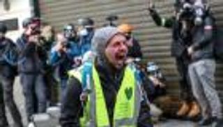 مصرع سادس شخص من متظاهري "السترات الصفراء" بفرنسا