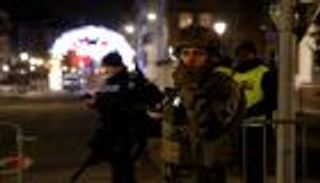 الشرطة الفرنسية تنشر صور المشتبه به في هجوم ستراسبورج