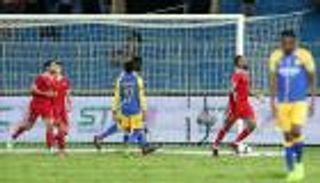 الاتحاد السعودي لكرة القدم يوضح خطوات تسجيل المحترفين بجواز السفر