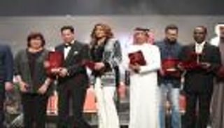 بالصور .. مهرجان الإسكندرية الدولي للأغنية يكرم طلال مداح
