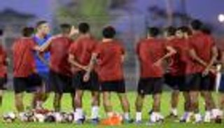 ميدو يقود تدريبه الأول مع الوحدة السعودي