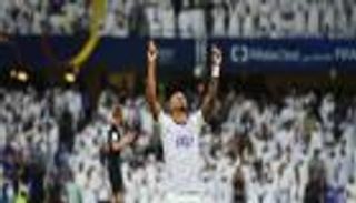 كايو يعد الجماهير بالوصول إلى نهائي مونديال الأندية