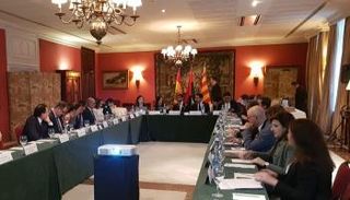 جانب من ندوة مؤسسة دبي لتنمية الاستثمار مع المستثمرين الإسبان