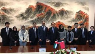 الإمارات والصين توقعان خطة عمل المشغل الاقتصادي المعتمد