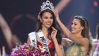 بالصور.. فلبينية تفوز بلقب ملكة جمال الكون