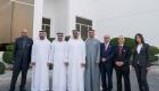 محمد بن زايد يستقبل أعضاء لجنة مسابقة "أمير الشعراء"