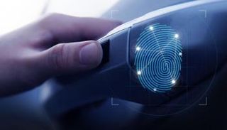 تقنية بصمة الإصبع في مقبض باب سيارة هيونداي