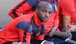 الأنجولي جيرالدو ينتظم في تدريبات الأهلي المصري